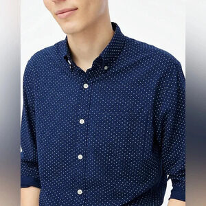 J. Crew Slim Flex Washed Long Sleeve Collared button down Shirt in navy blue